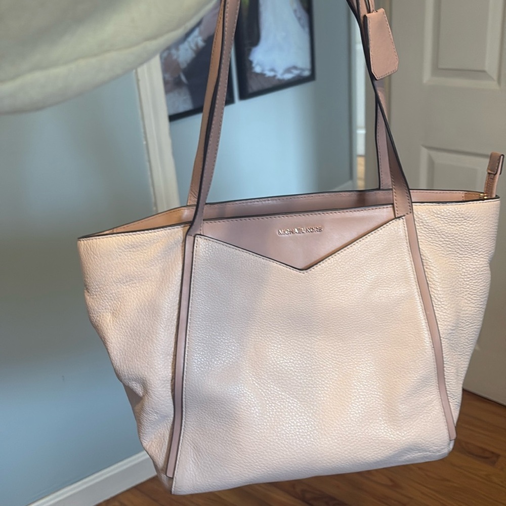 Michael Kors purse